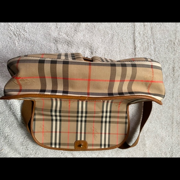 ❤️SOLD❤️Preloved Used Authentic Burberry’s Real Leather Shoulder Sling Bag - Picture 10 of 16